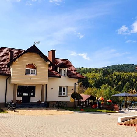 فيلا Dom Pod Lipa Rymanów-Zdrój المظهر الخارجي الصورة